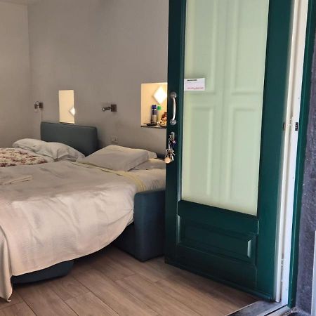Casa Isabella De Luxe Studio Монтеросо ал Маре Екстериор снимка