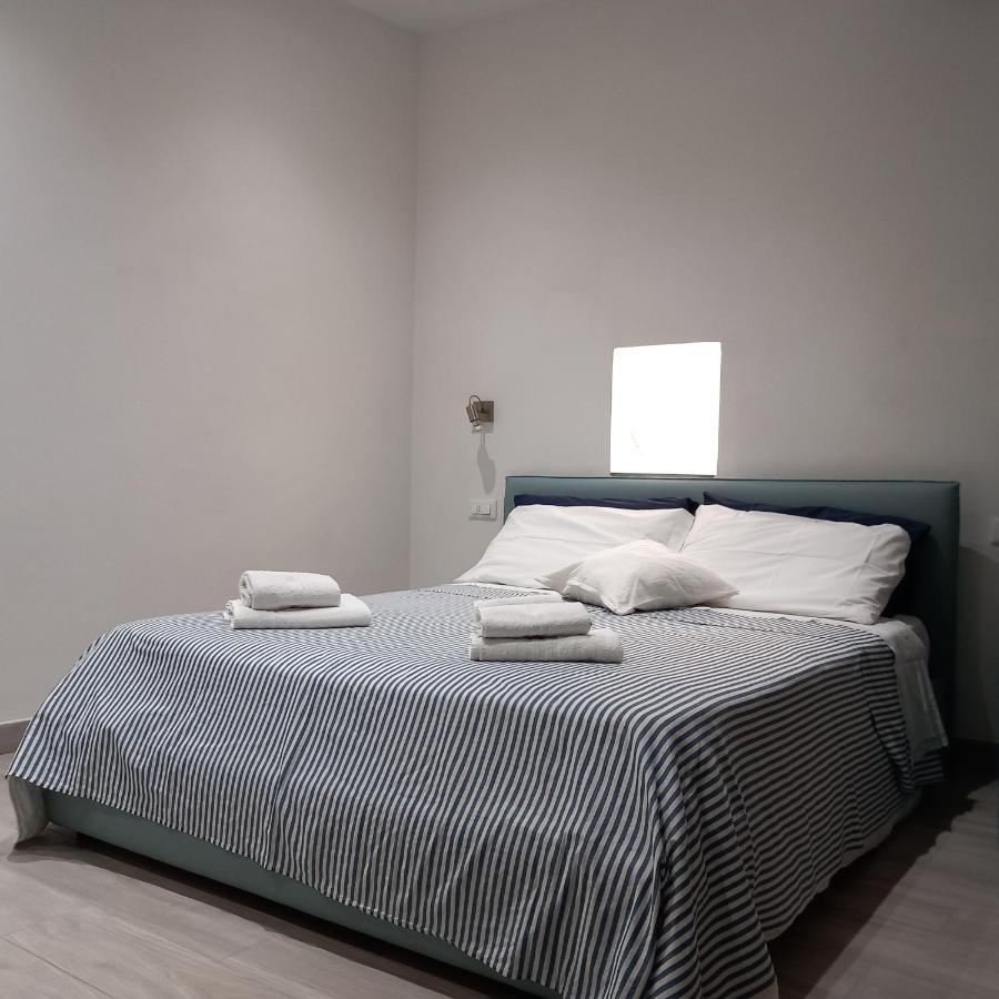 Casa Isabella De Luxe Studio Монтеросо ал Маре Екстериор снимка