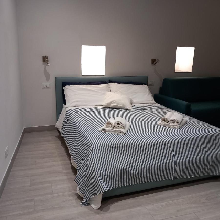 Casa Isabella De Luxe Studio Монтеросо ал Маре Екстериор снимка