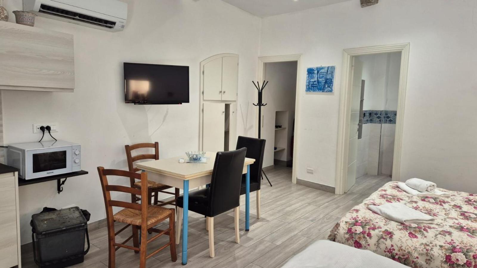 Casa Isabella De Luxe Studio Монтеросо ал Маре Екстериор снимка